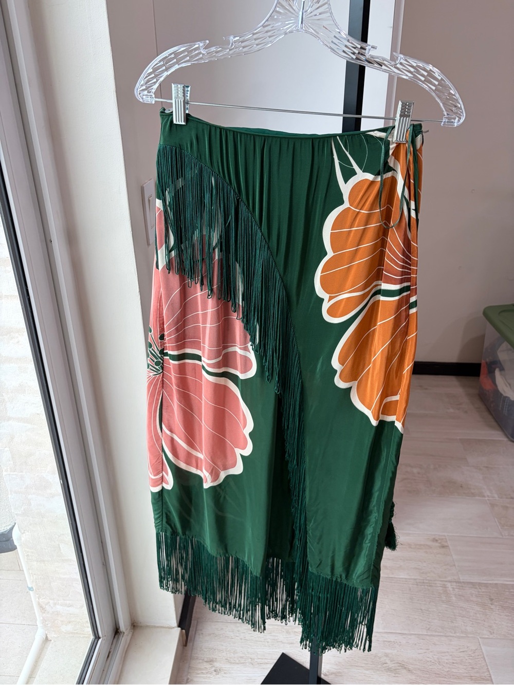 Farm Rio: Green Honolulu Flowers Fringe
Maxi Skirt - Picture 5 of 10